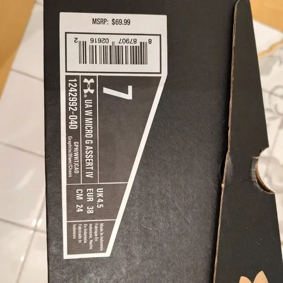 Under armour Micro G Assert IV EUC - Picture 8 of 8